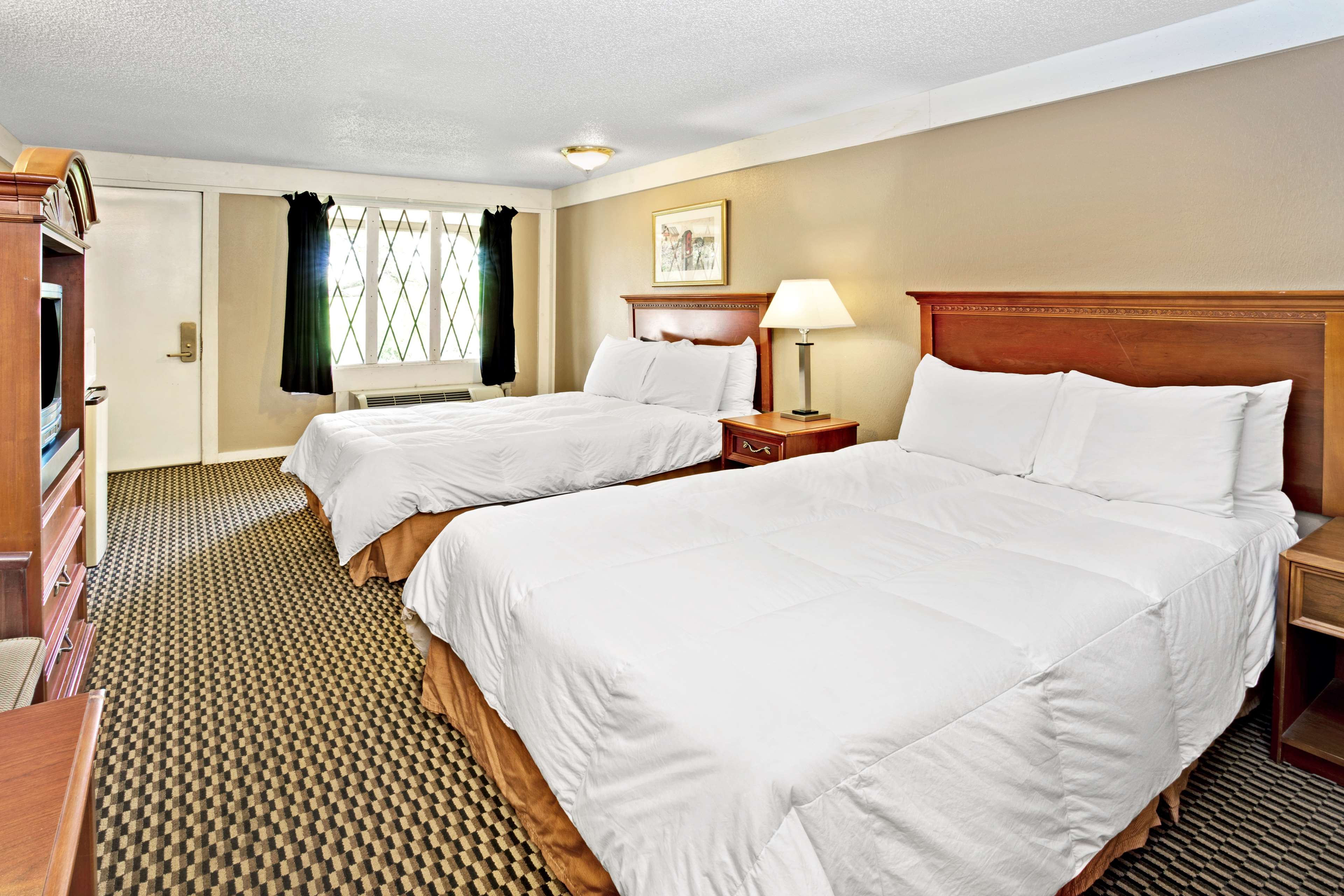 Knights Inn Indianapolis Airport South