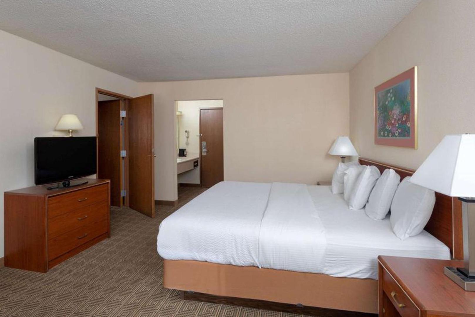 Norwood Inn & Suites Indianapolis
