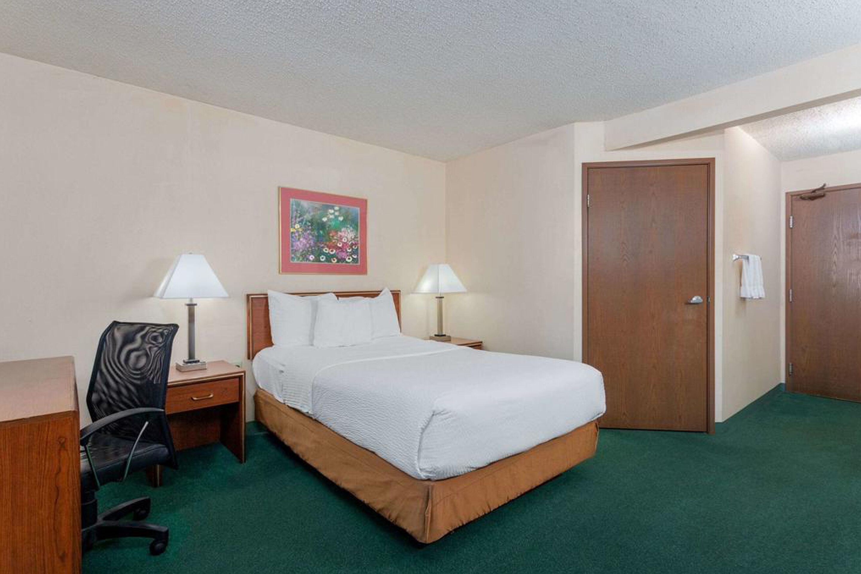 Norwood Inn & Suites Indianapolis