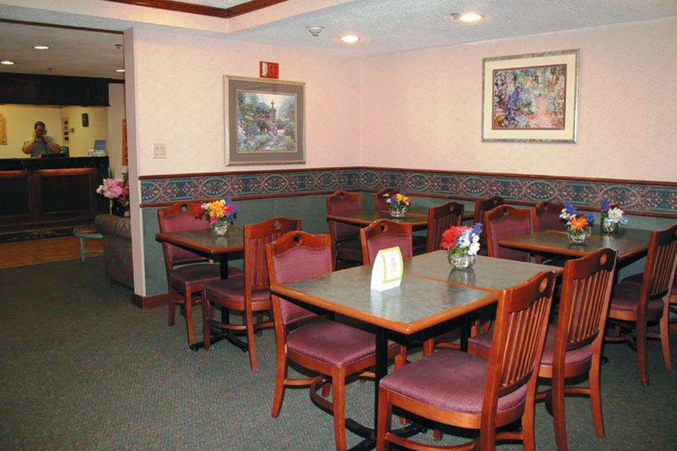 Norwood Inn & Suites Indianapolis