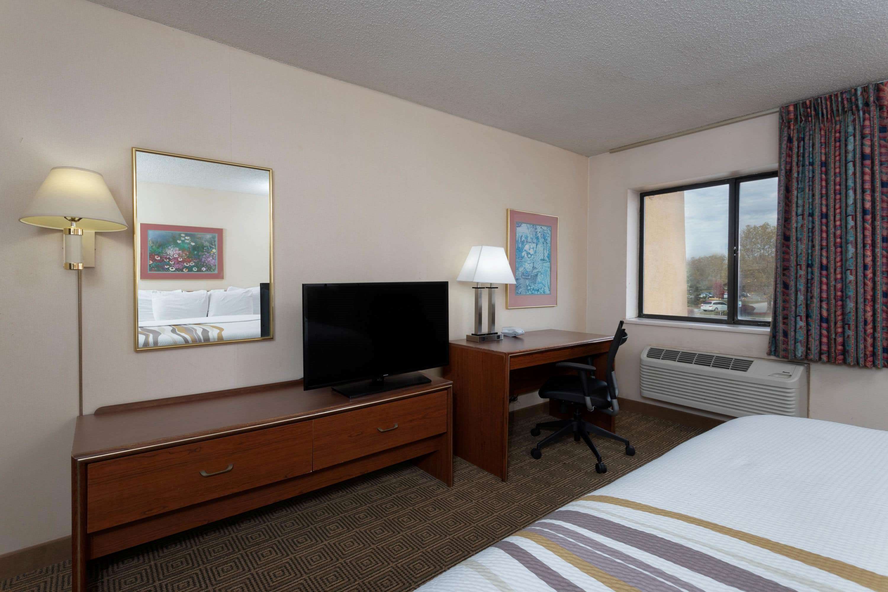 Norwood Inn & Suites Indianapolis