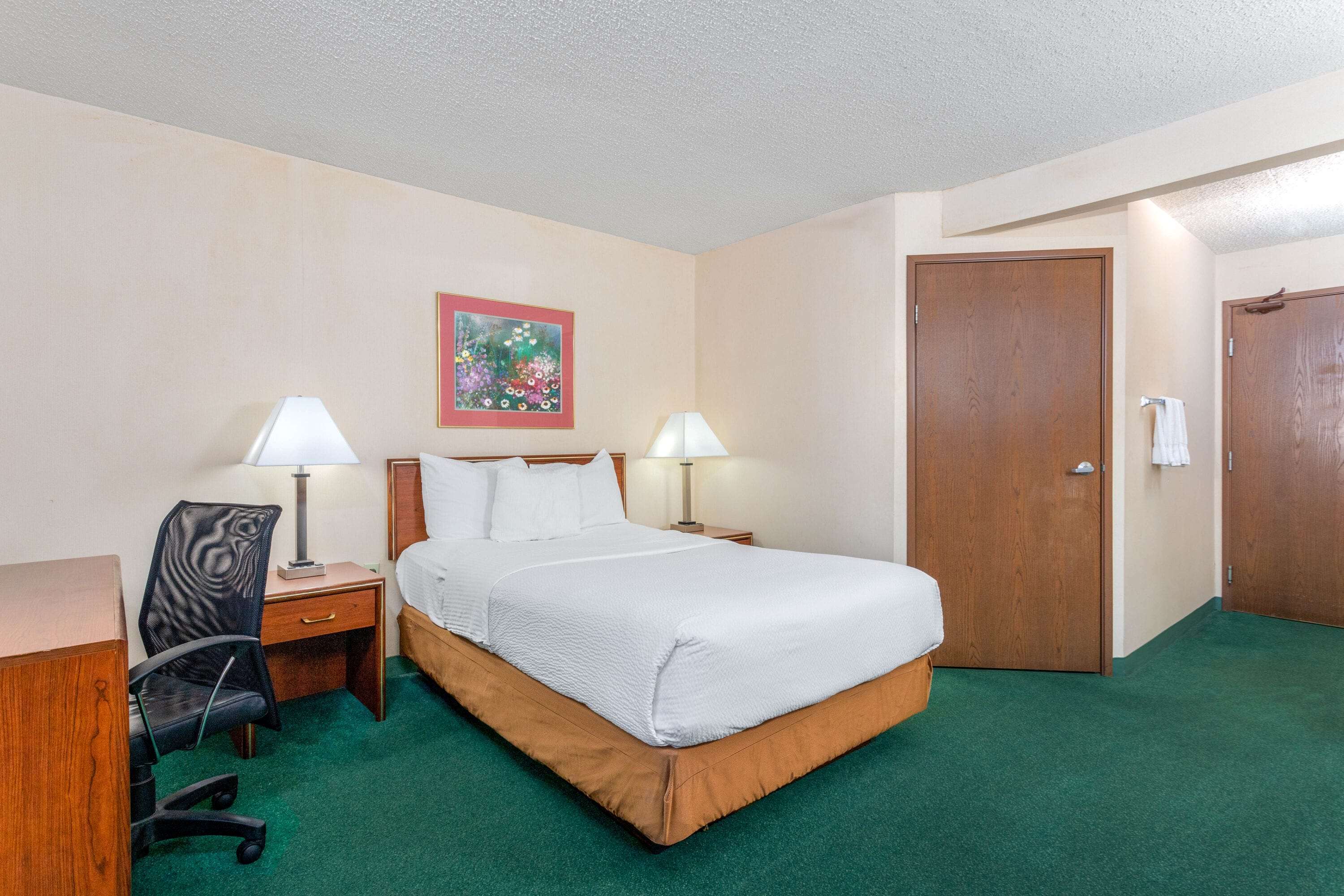 Norwood Inn & Suites Indianapolis