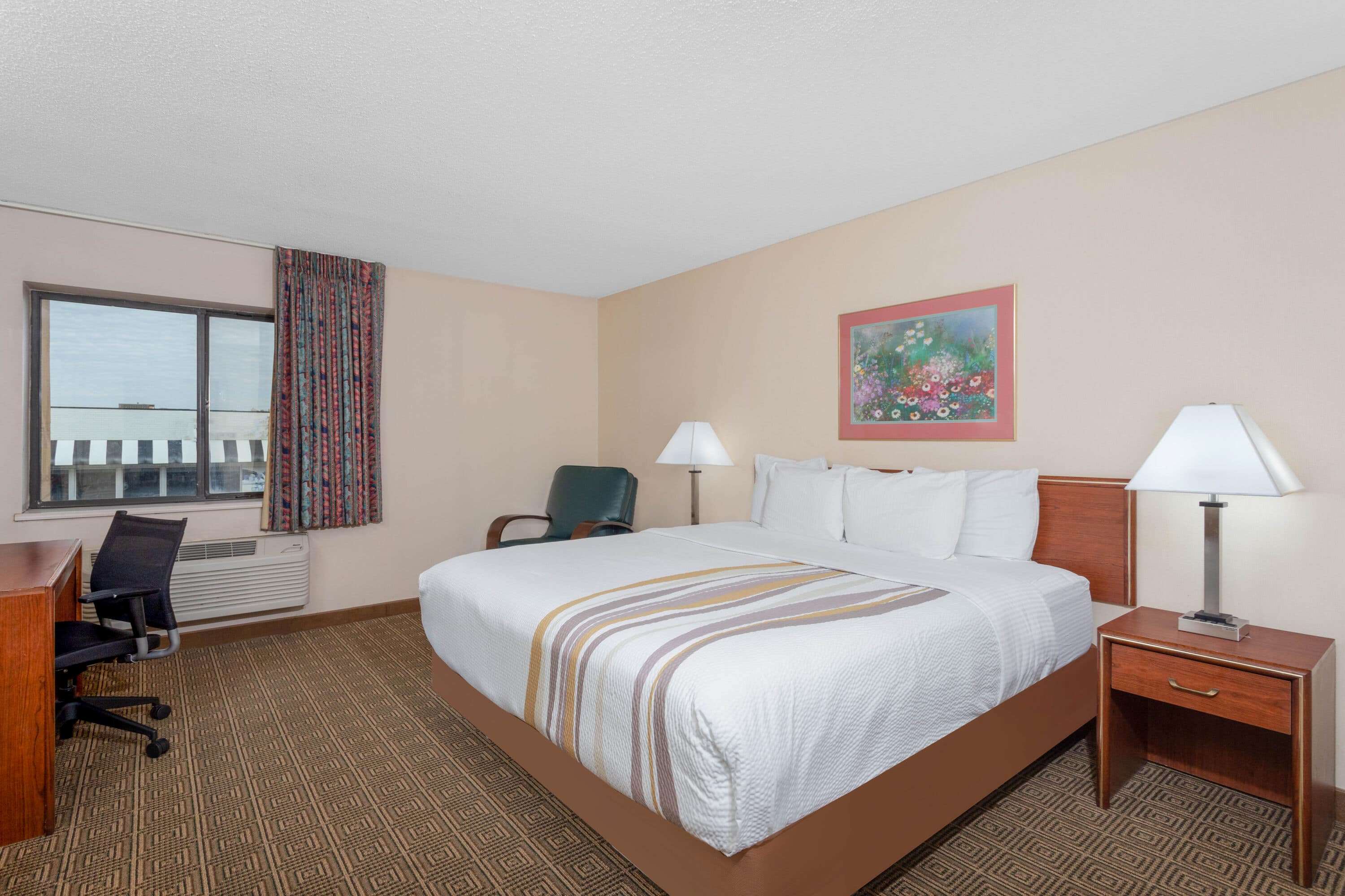 Norwood Inn & Suites Indianapolis