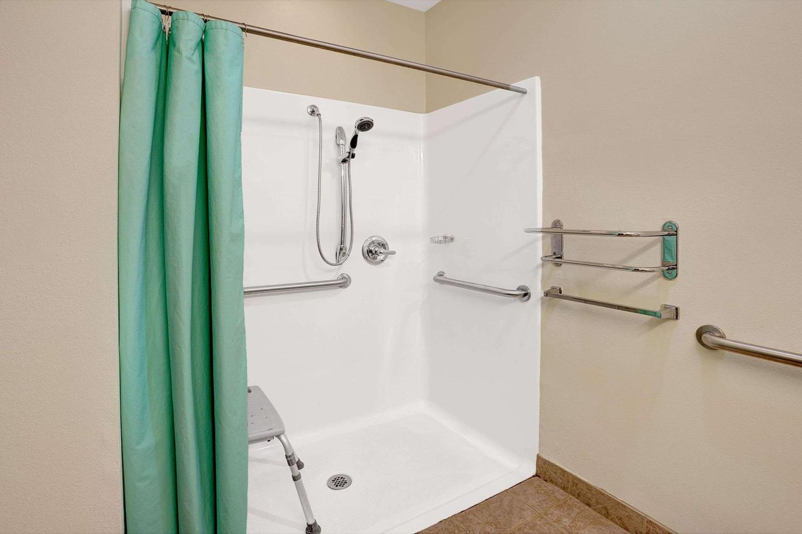 Microtel Inn & Suites by Wyndham Indianapolis Airport