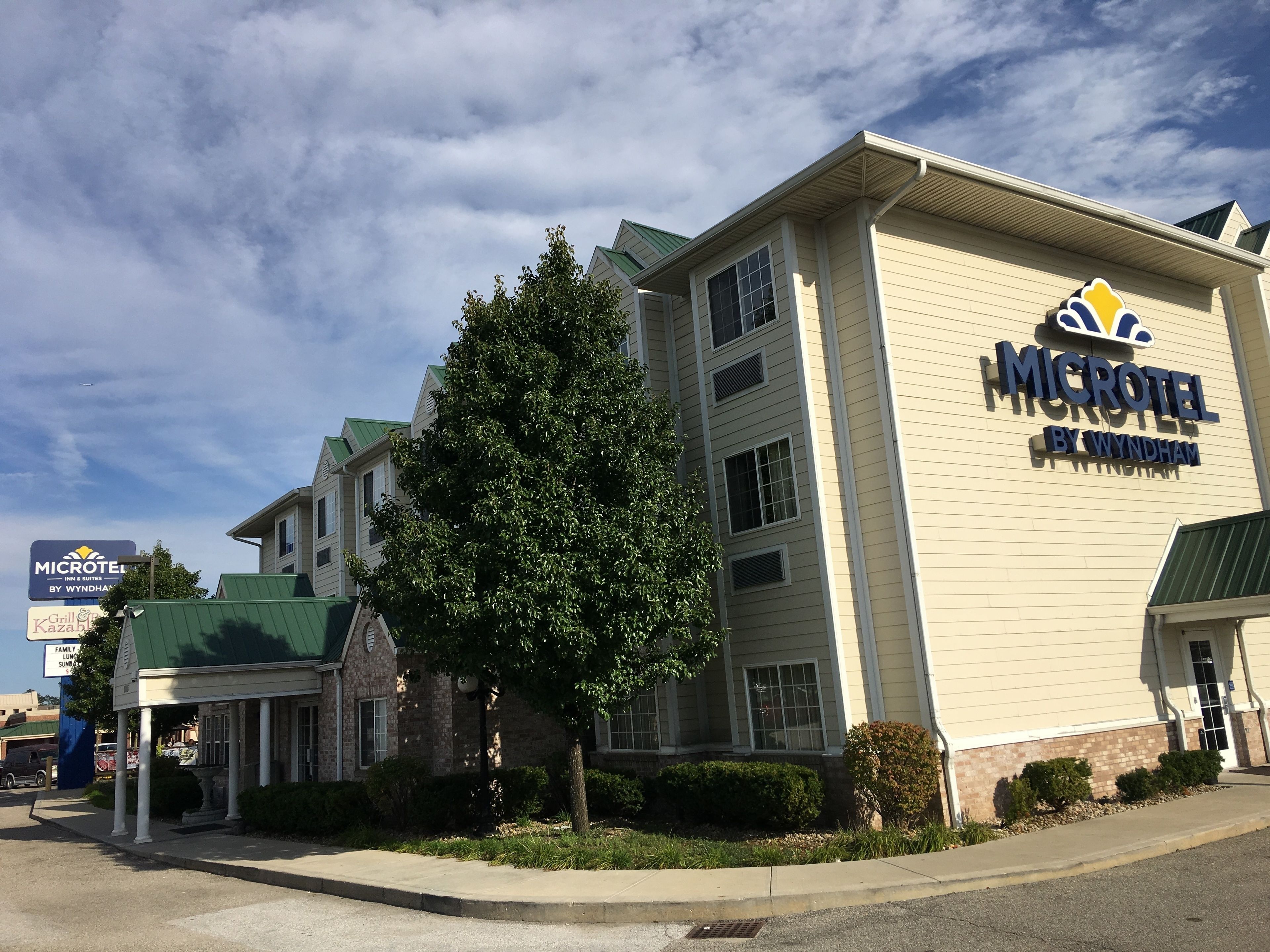 Microtel Inn & Suites by Wyndham Indianapolis Airport