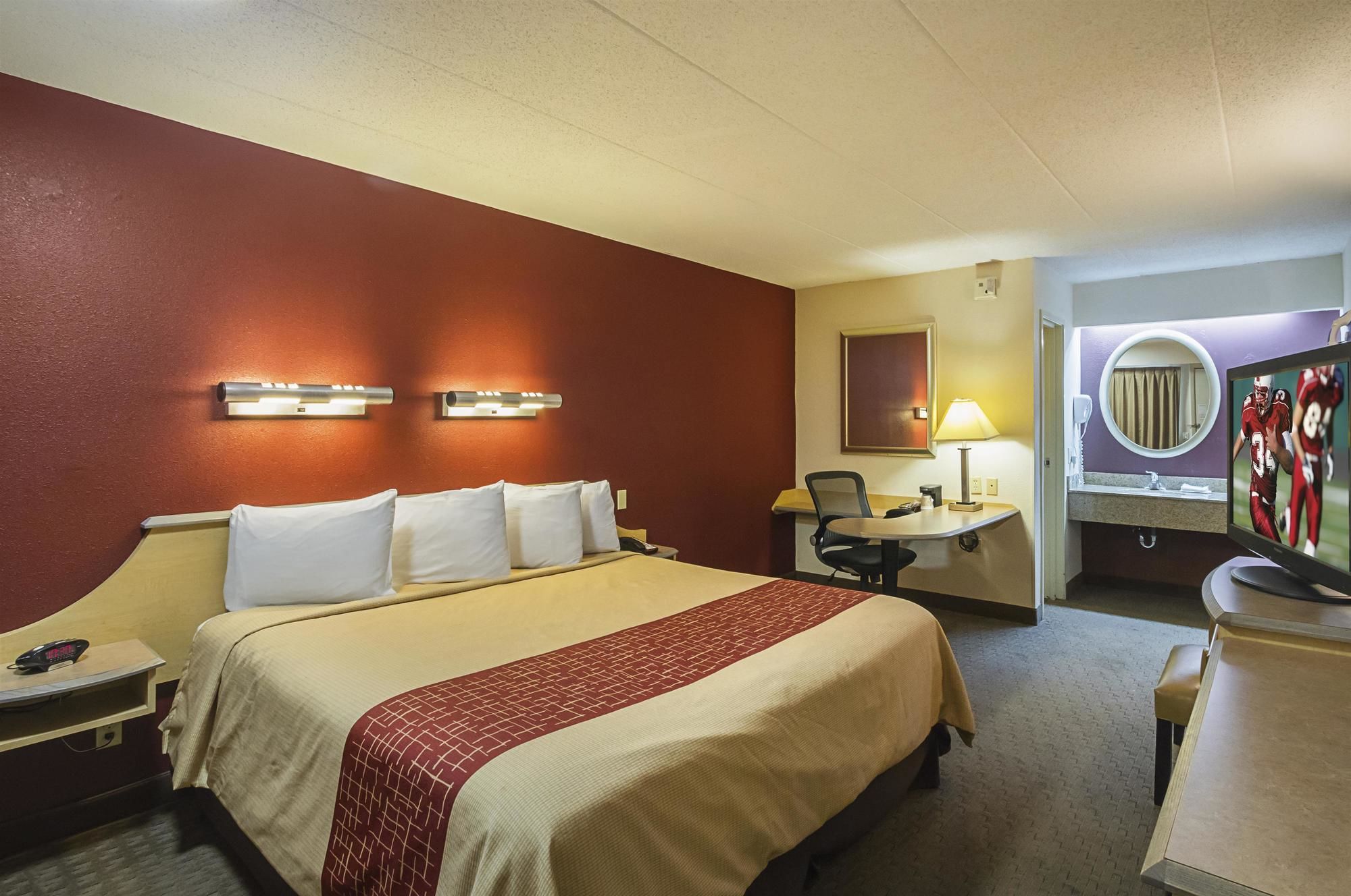 Red Roof Inn Indianapolis North - College Park