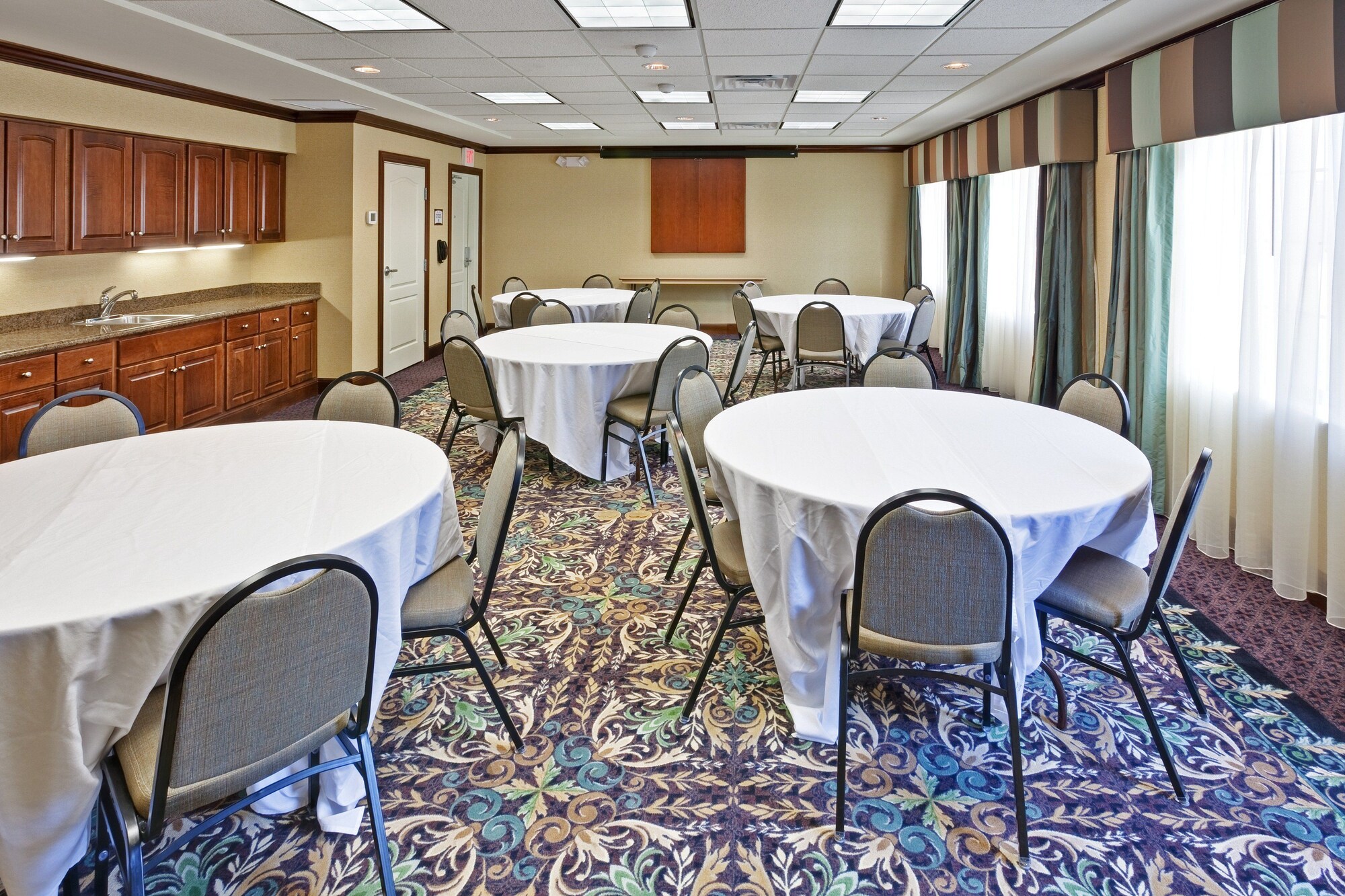 Staybridge Suites Indianapolis-Carmel