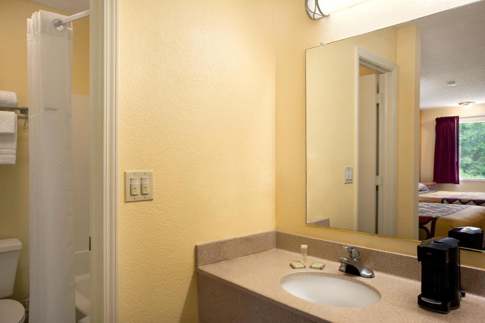 Super 8 by Wyndham Indianapolis