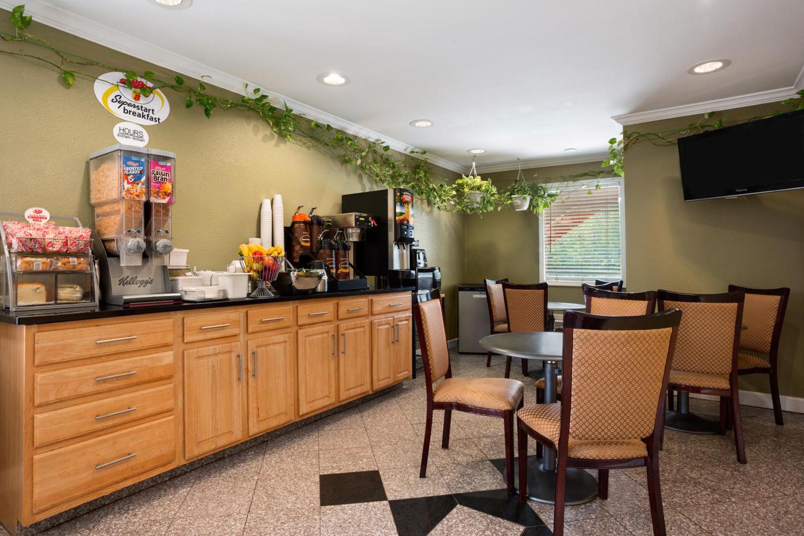 Super 8 by Wyndham Indianapolis