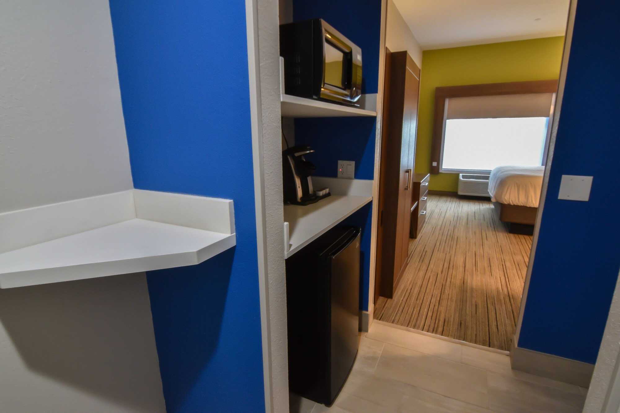 Holiday Inn Express & Suites Indianapolis Northwest
