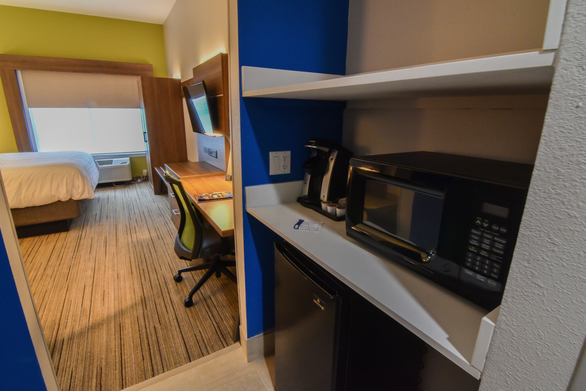 Holiday Inn Express & Suites Indianapolis Northwest