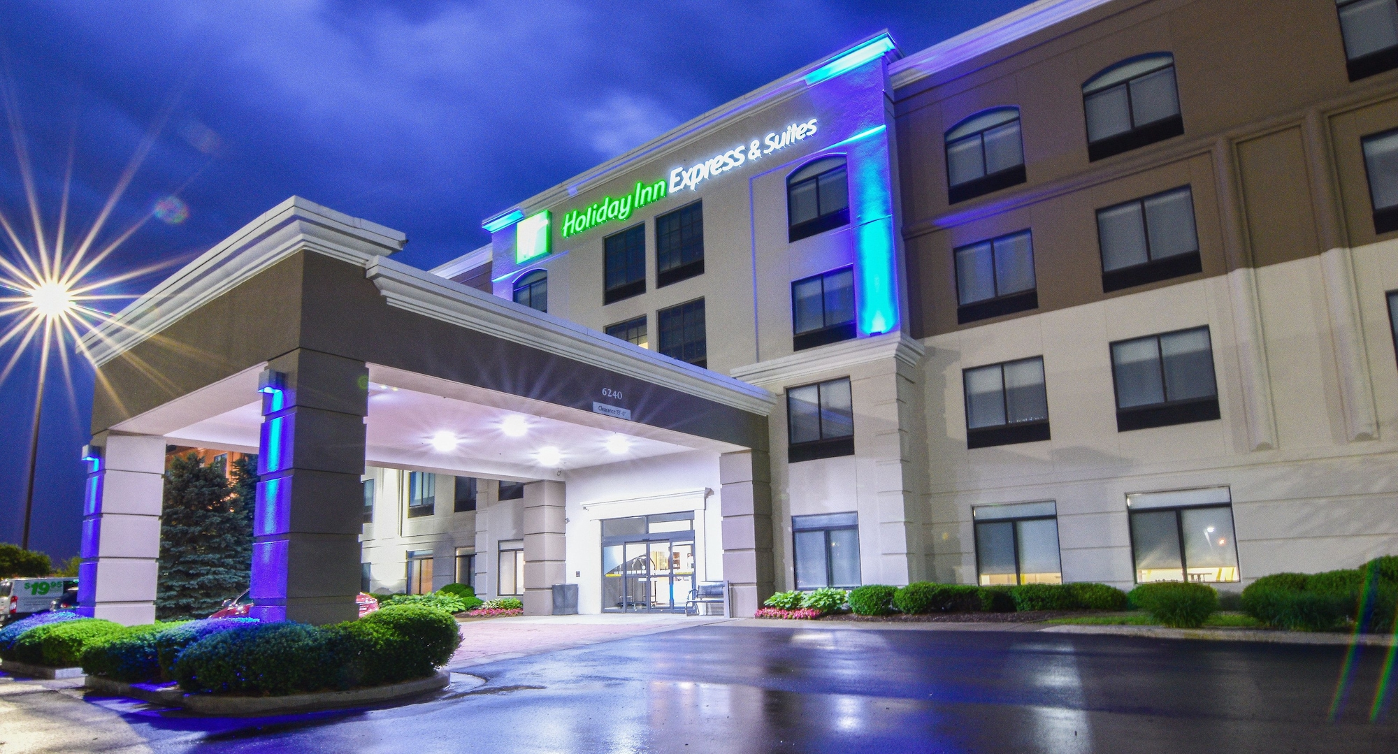 Holiday Inn Express & Suites Indianapolis Northwest