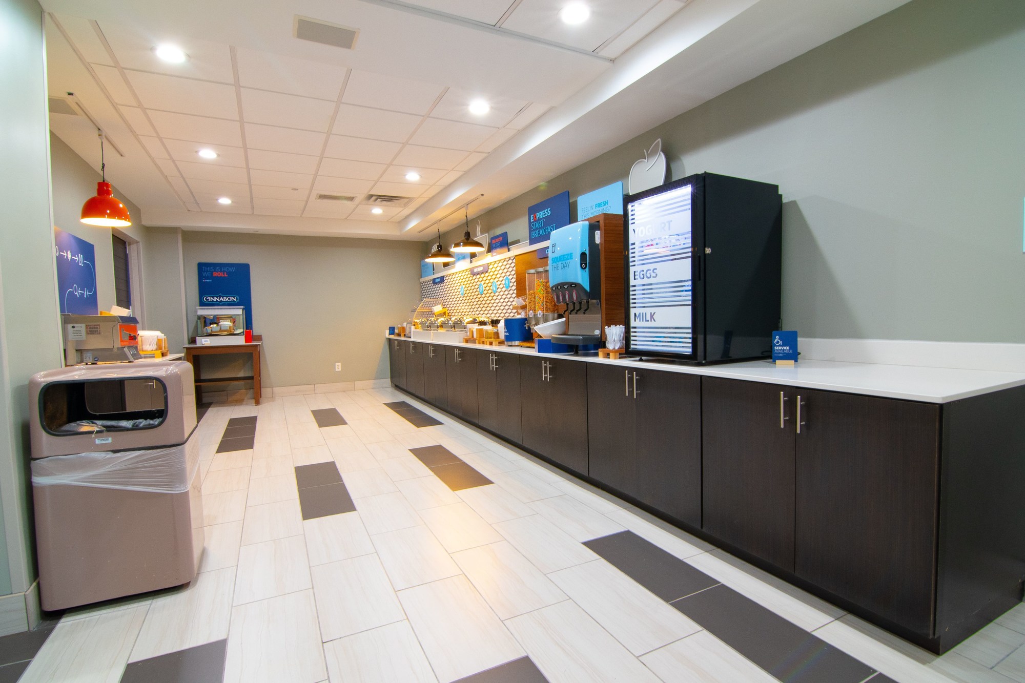 Holiday Inn Express & Suites Indianapolis Northwest