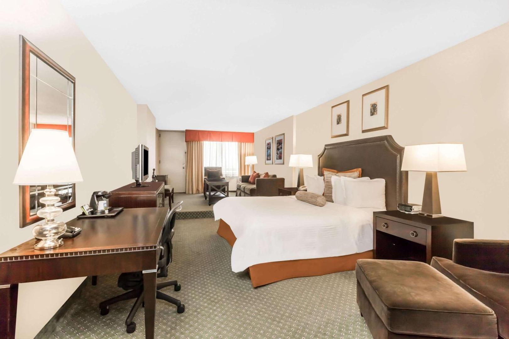 Wyndham Indianapolis West