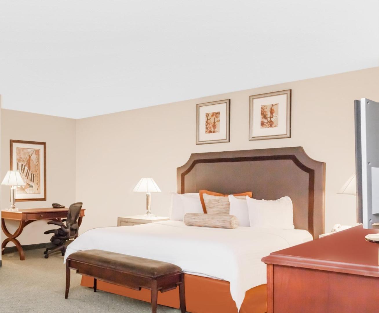 Wyndham Indianapolis West