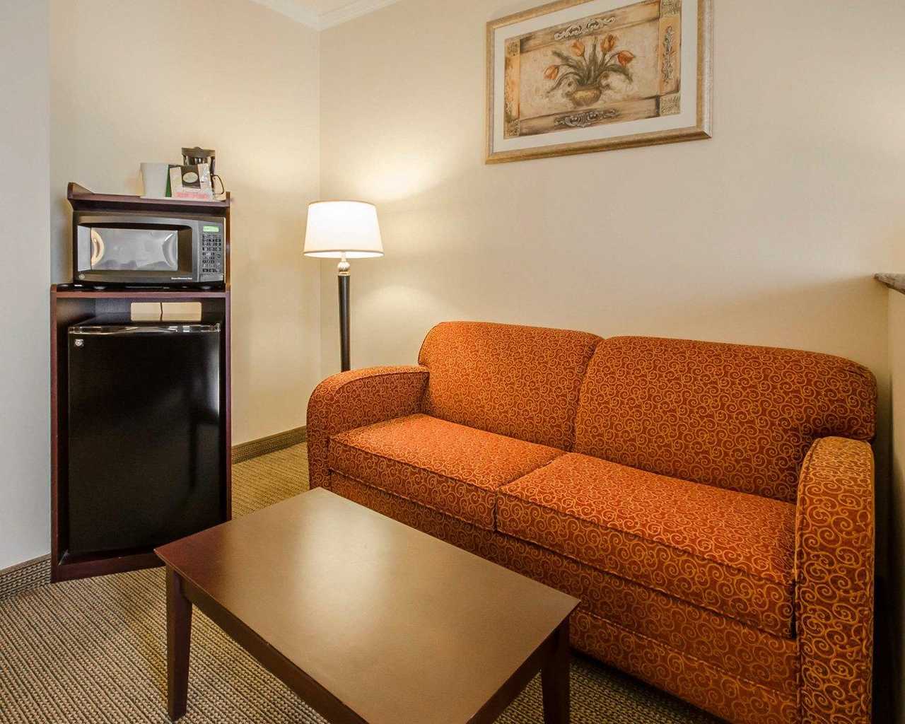 Quality Suites Jeffersonville