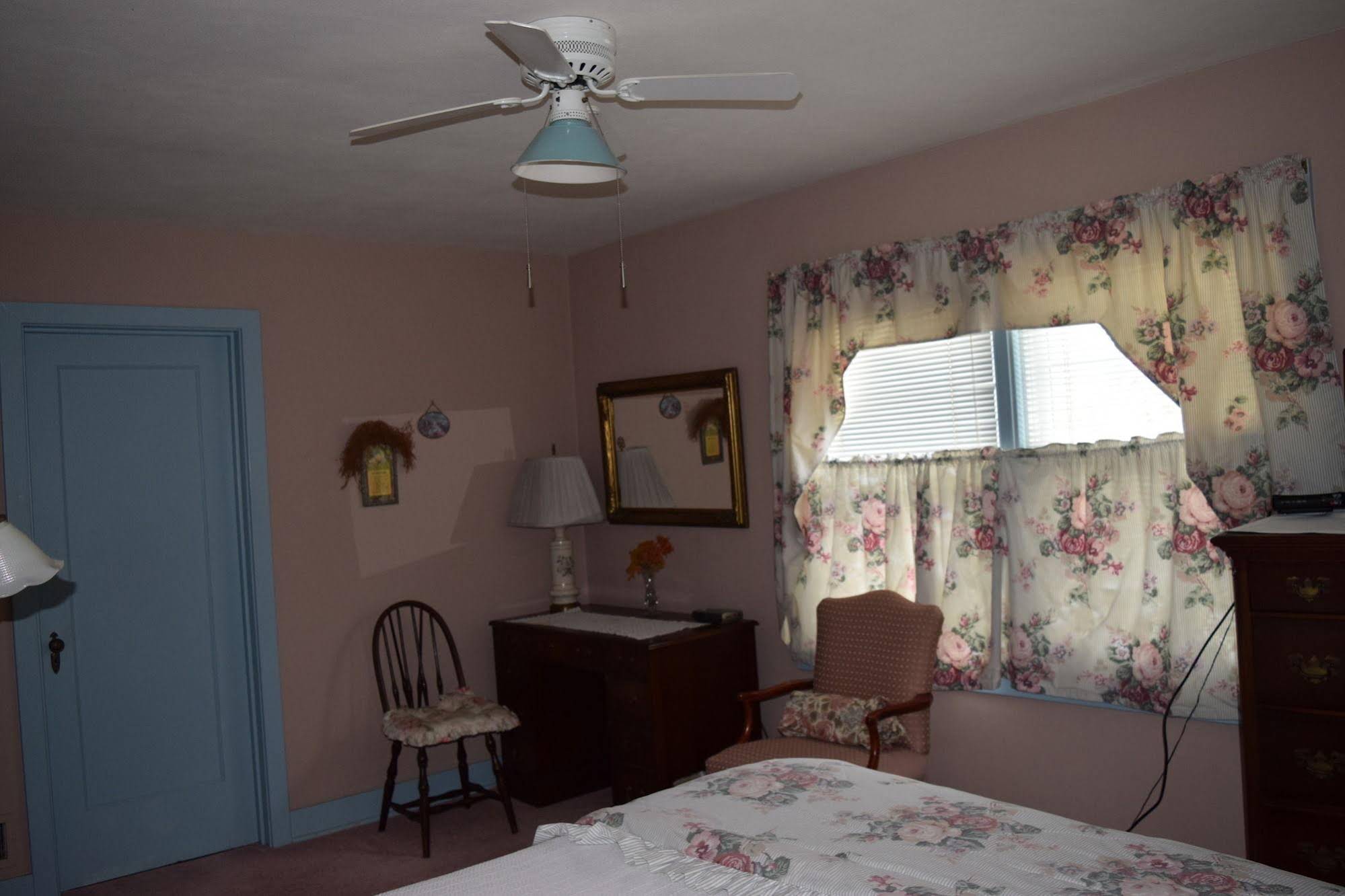 Pheasant Country Inn Bed & Breakfast