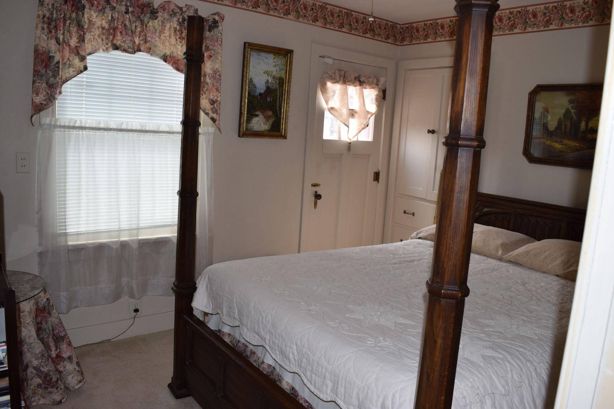 Pheasant Country Inn Bed & Breakfast