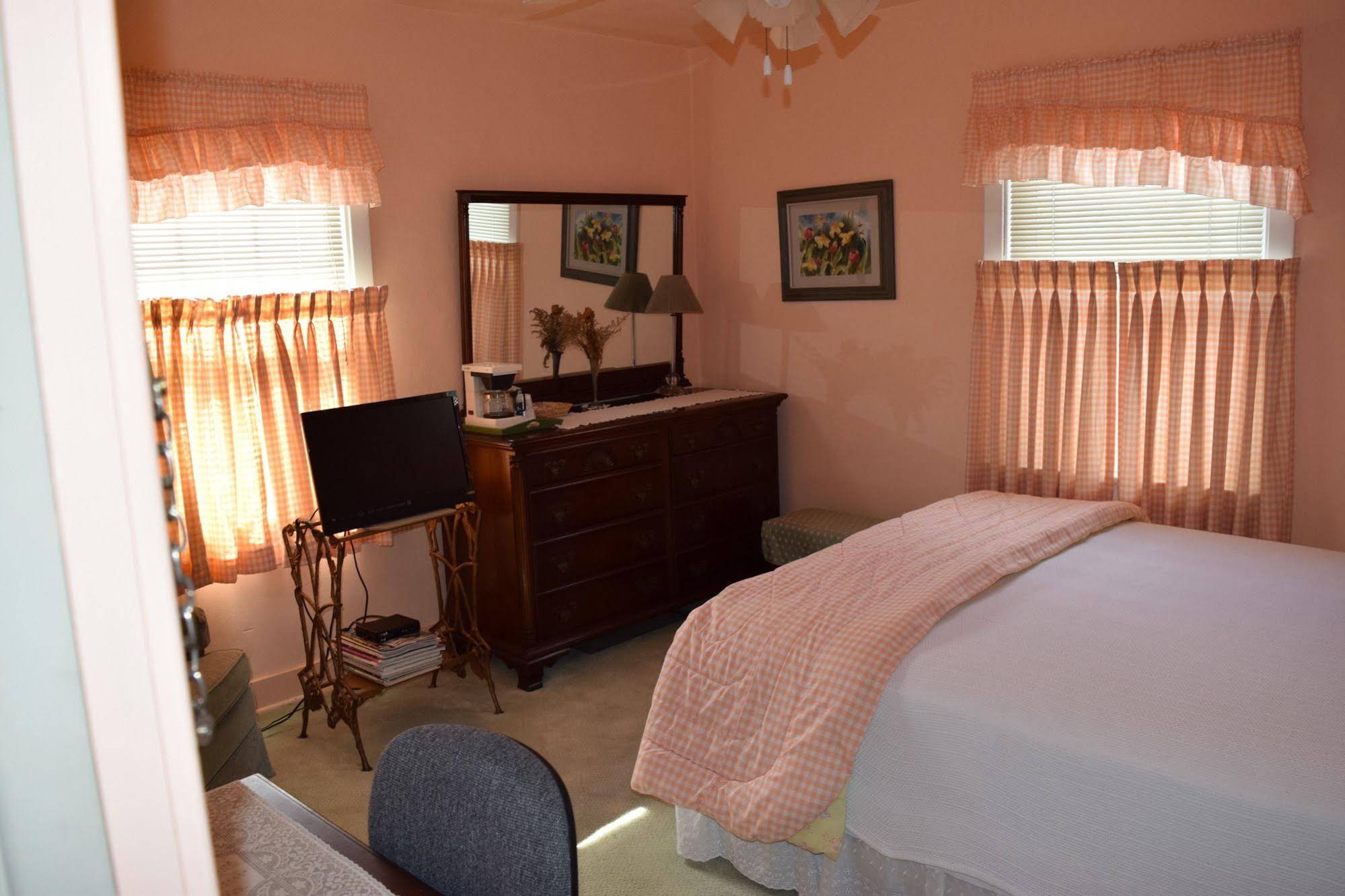 Pheasant Country Inn Bed & Breakfast