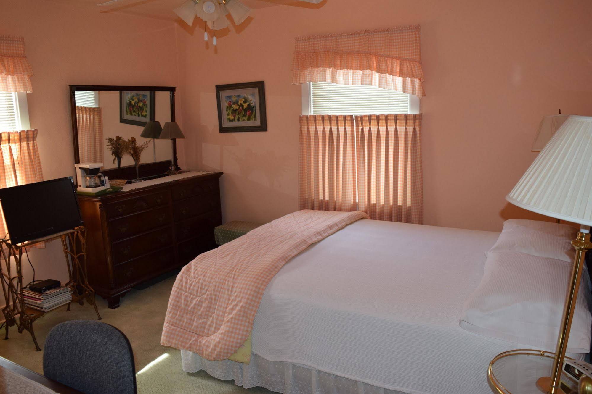 Pheasant Country Inn Bed & Breakfast