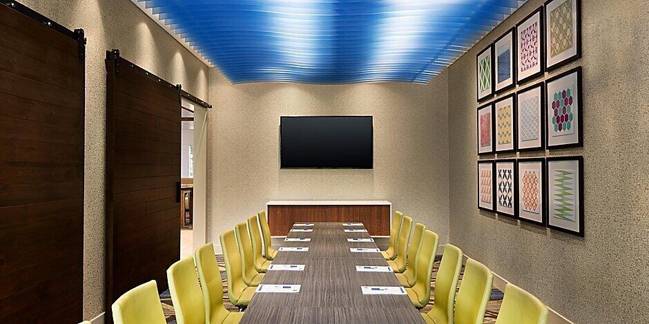 Holiday Inn Express & Suites Kokomo South