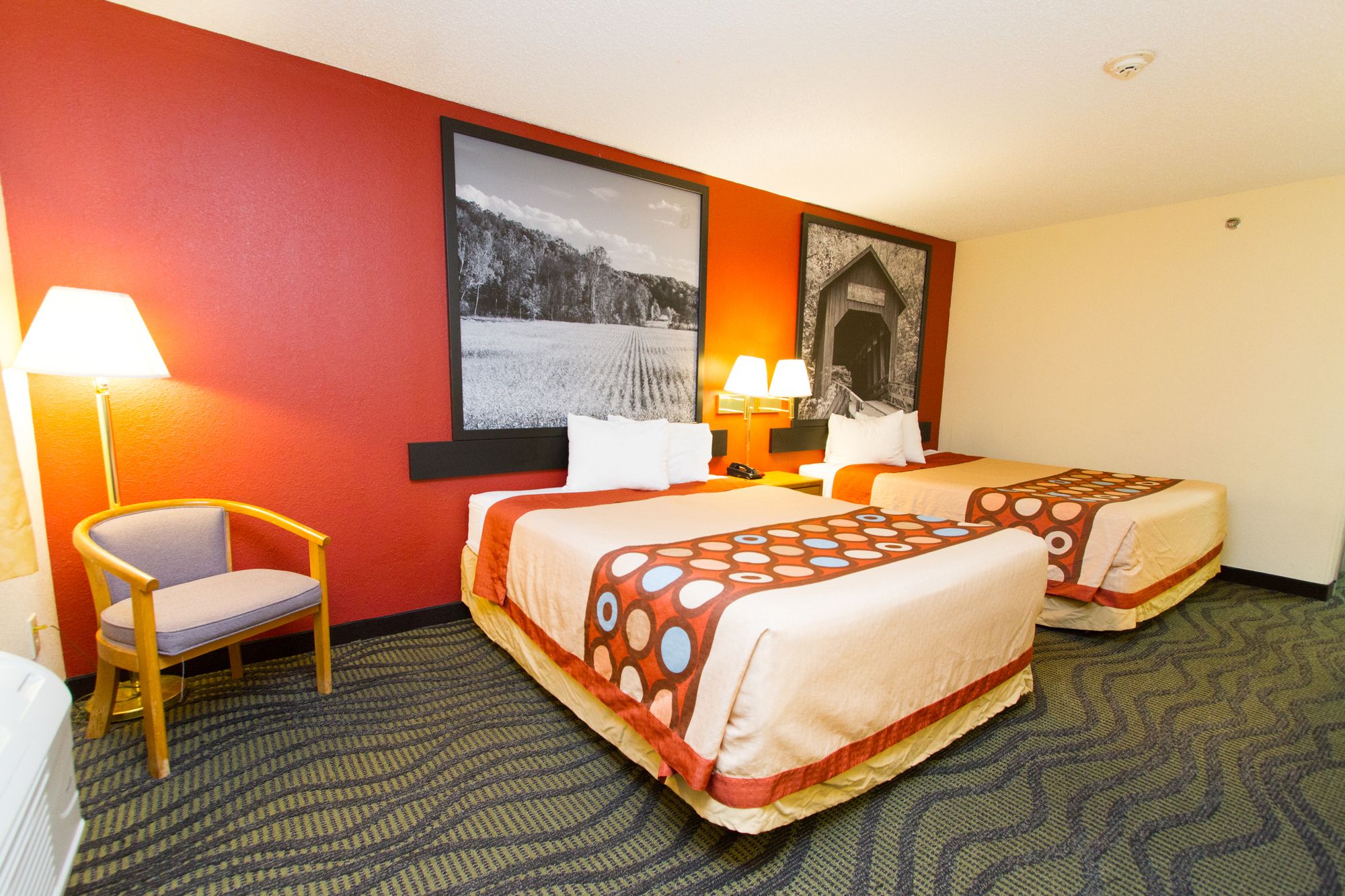 Super 8 by Wyndham Kokomo