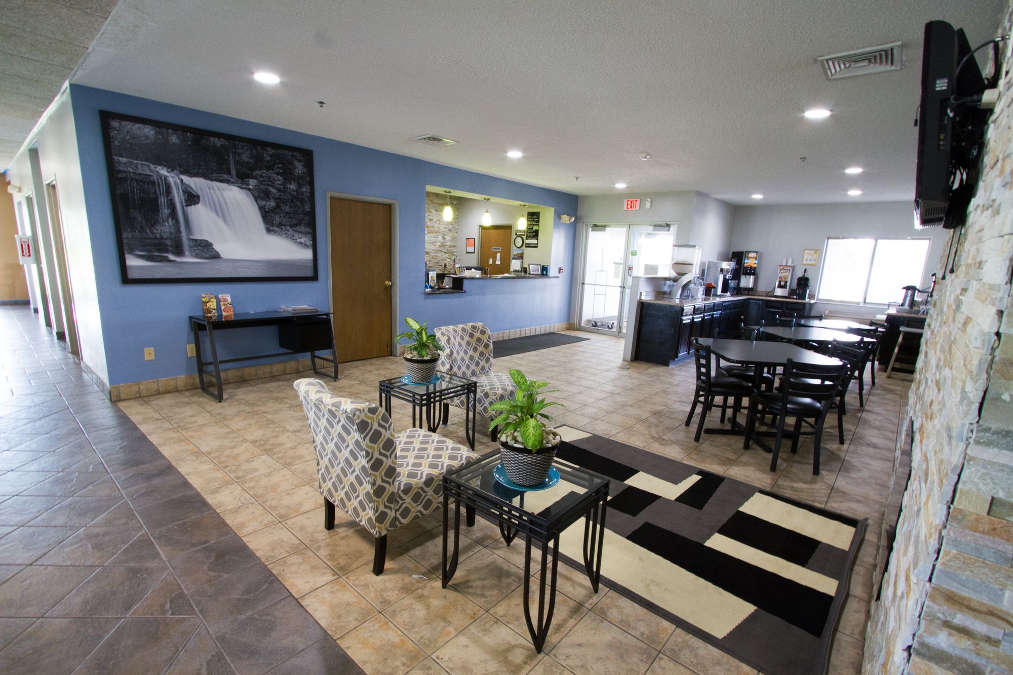 Super 8 by Wyndham Kokomo