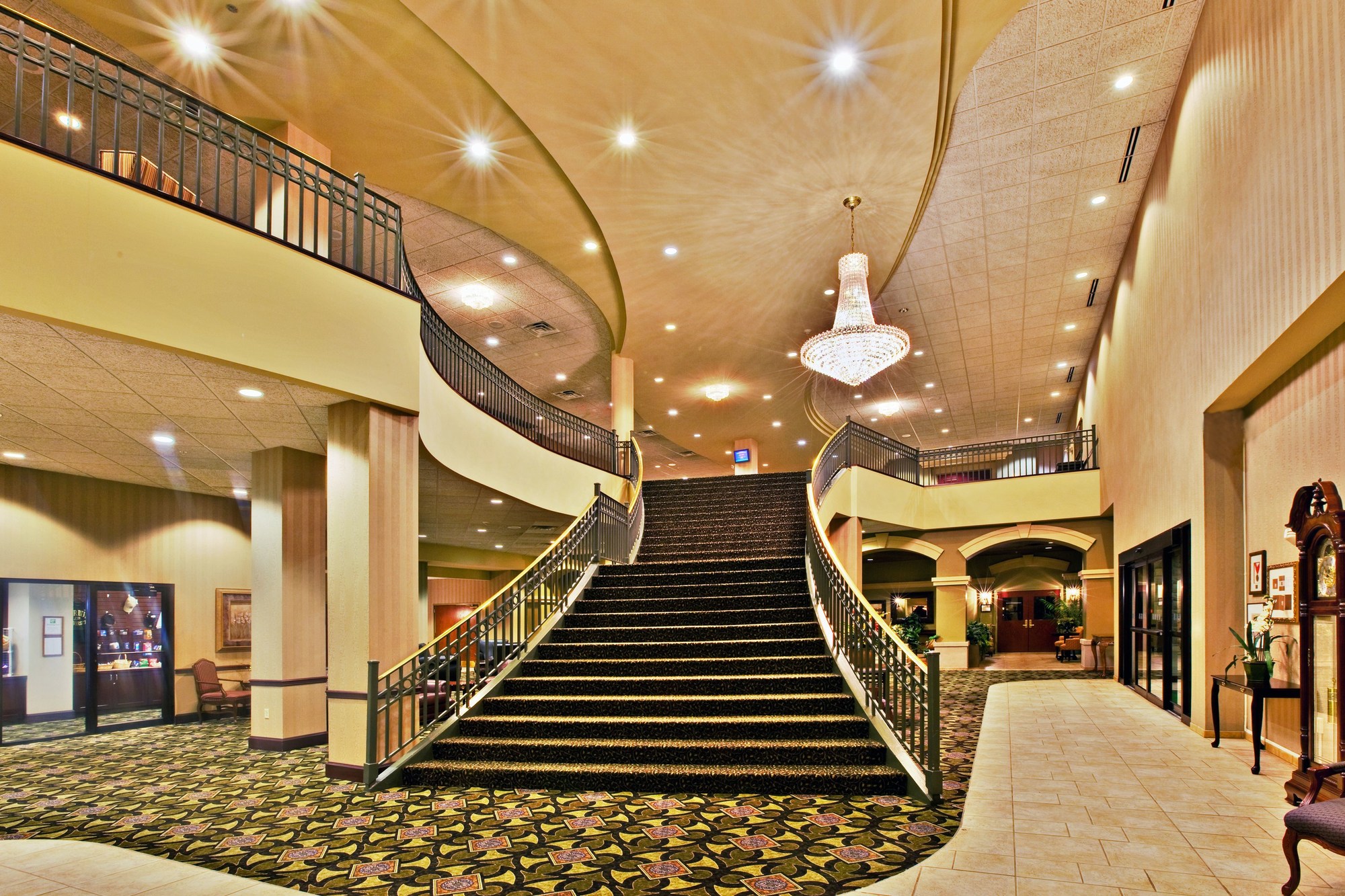 Holiday Inn Select Lafayette-City Centre