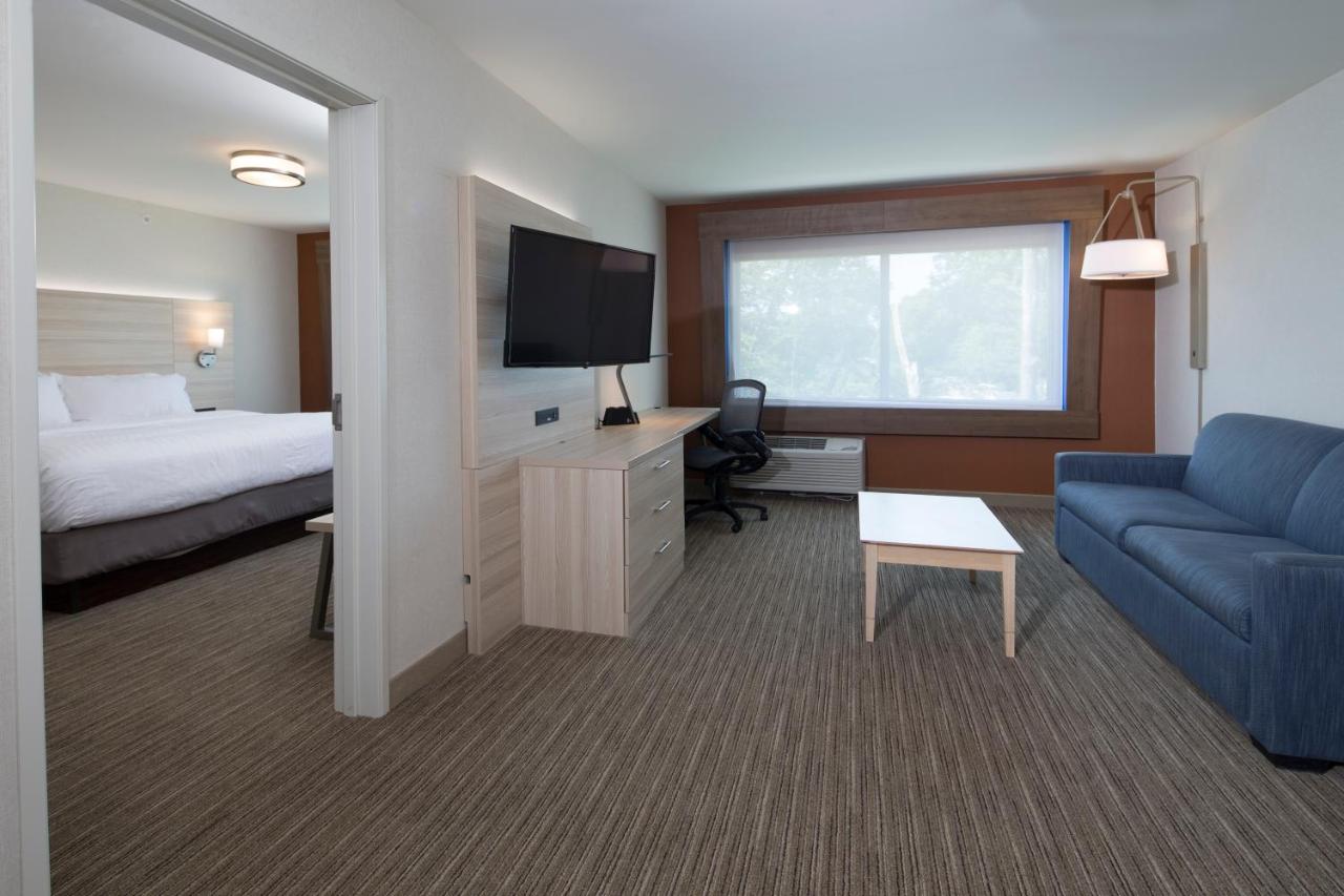 Holiday Inn Express & Suites La Porte