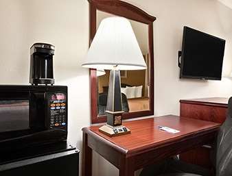Travelodge by Wyndham La Porte/Michigan City Area