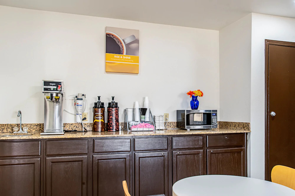 Motel 6 Lebanon In