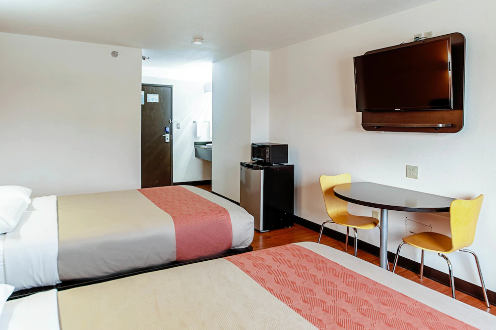 Motel 6 Lebanon In