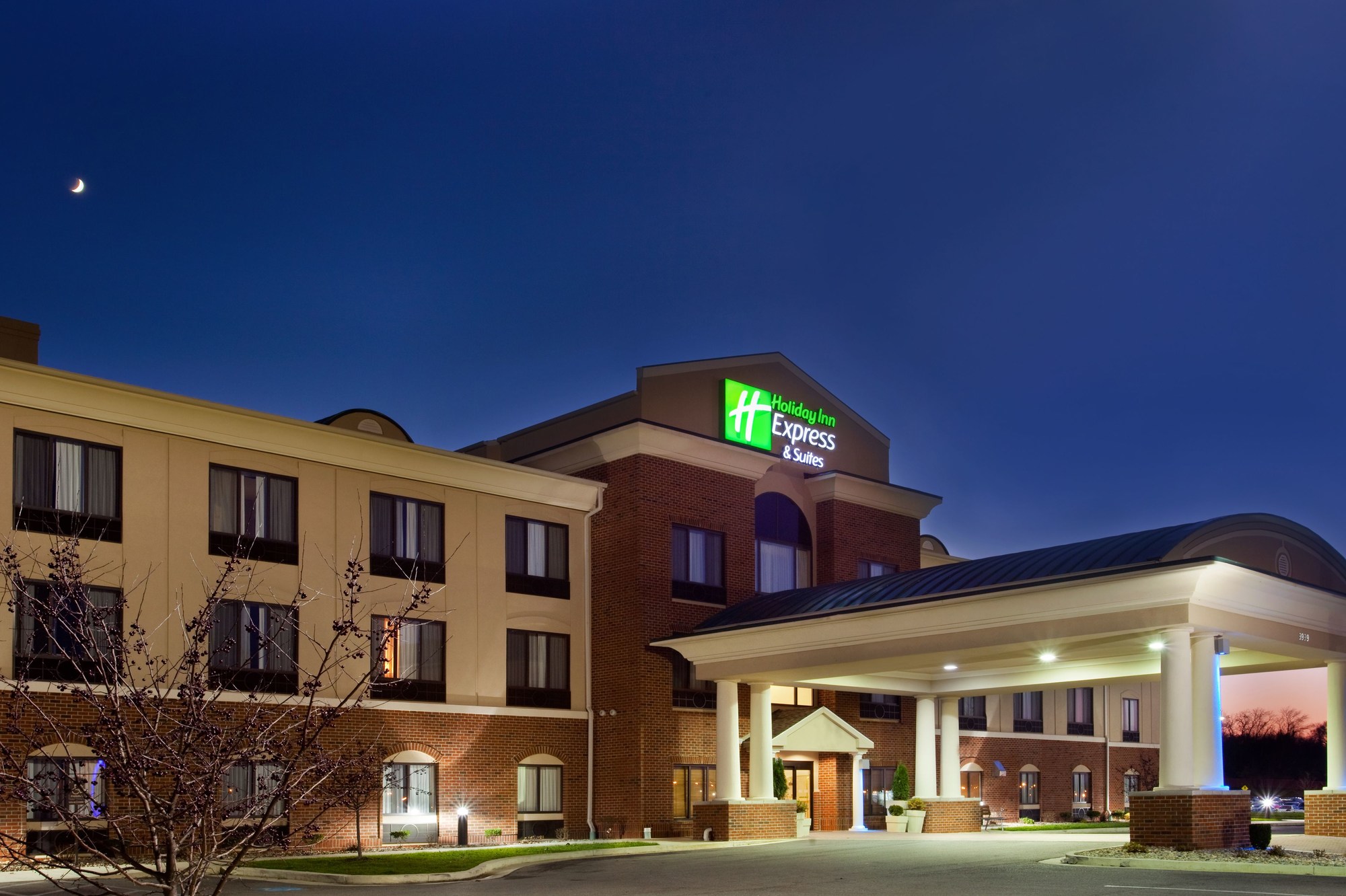 Holiday Inn Express & Suites Logansport
