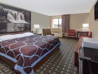 Super 8 by Wyndham Logansport