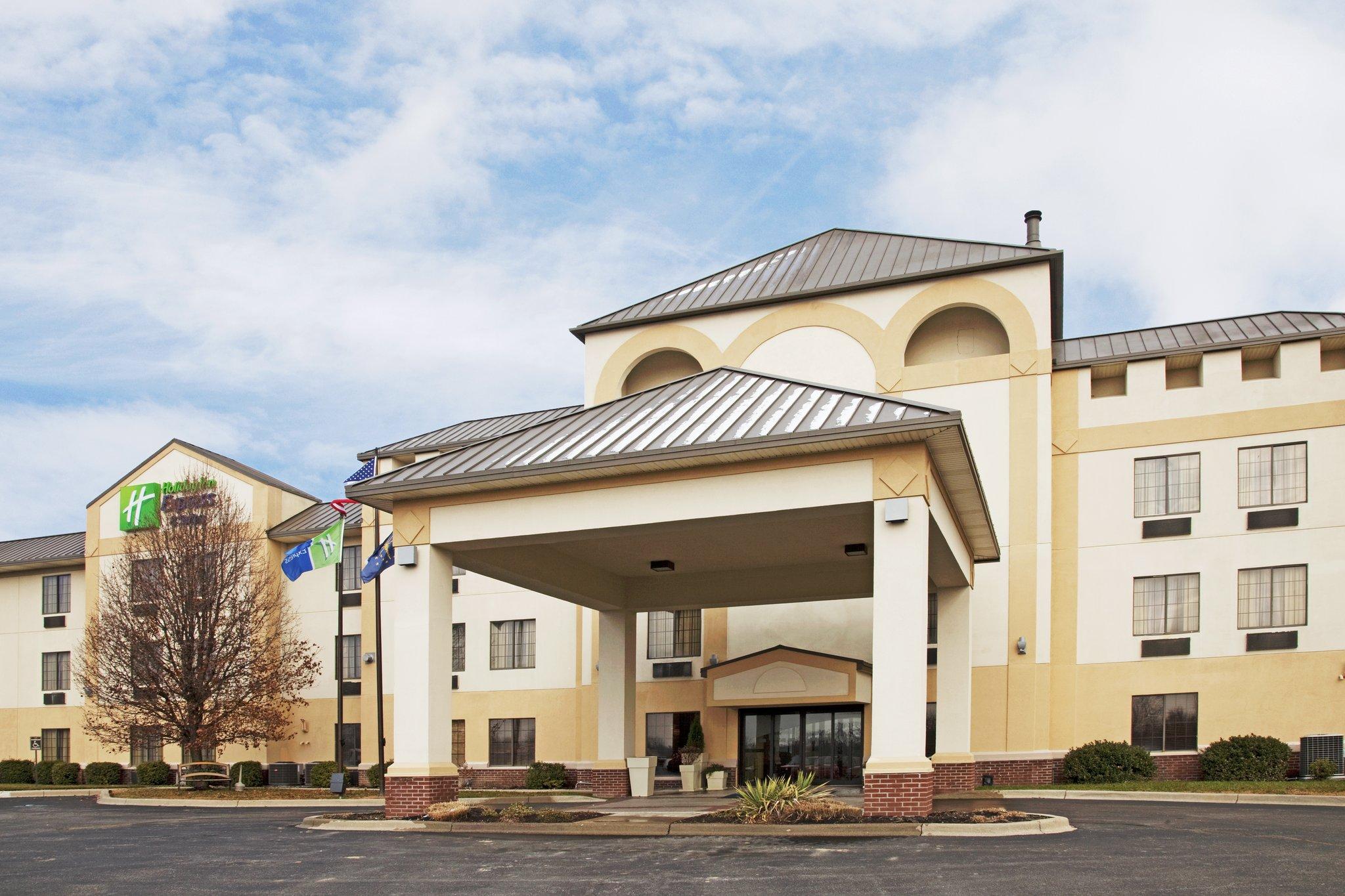Holiday Inn Express & Suites Madison
