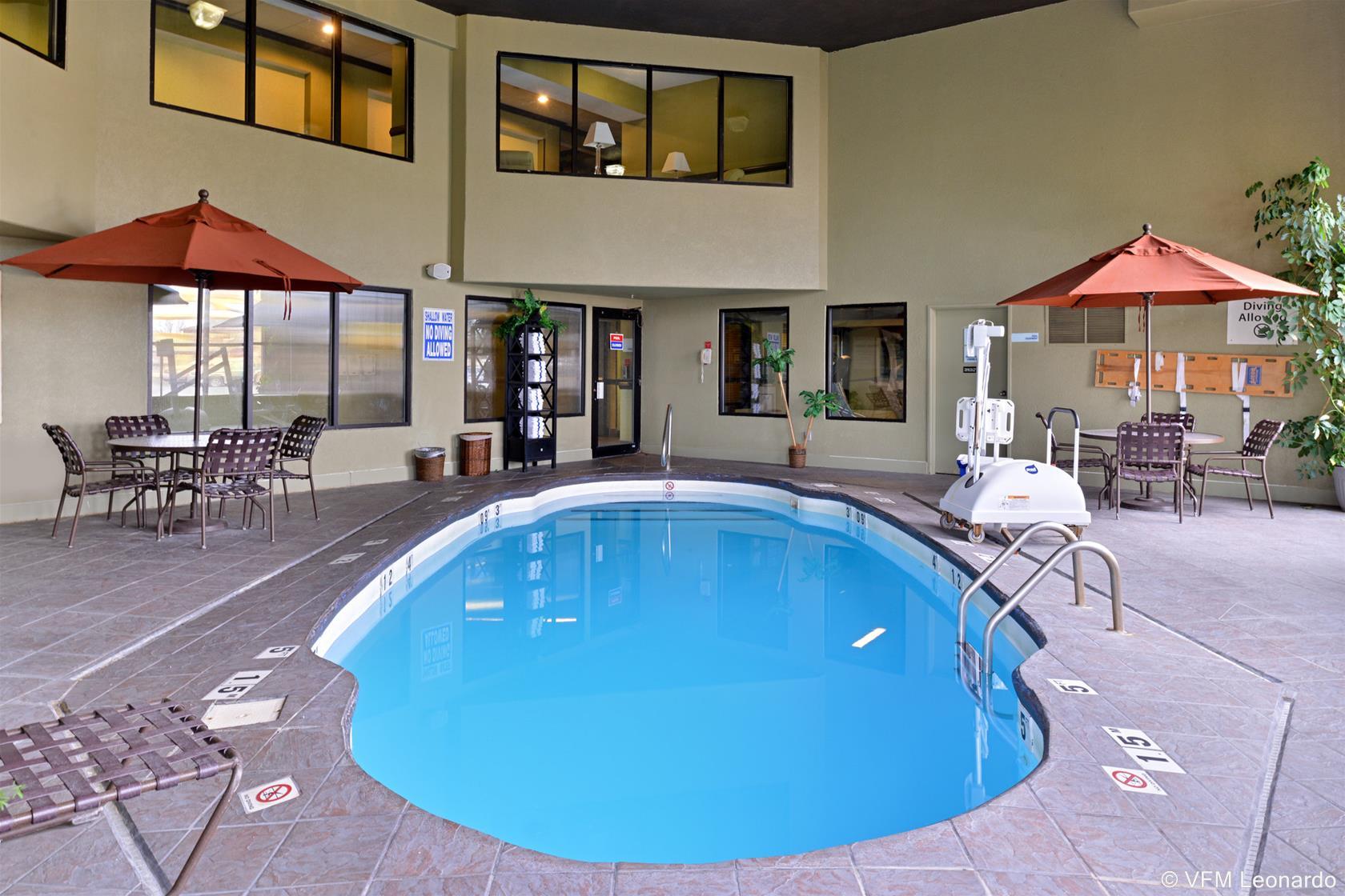 Holiday Inn Express & Suites Madison