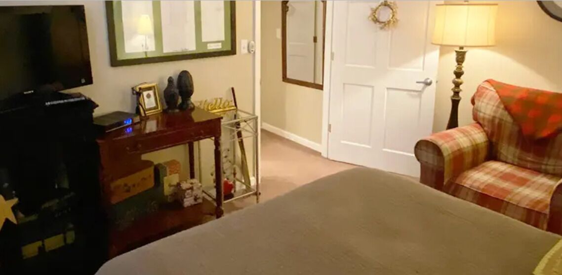 College Inn Bed & Breakfast