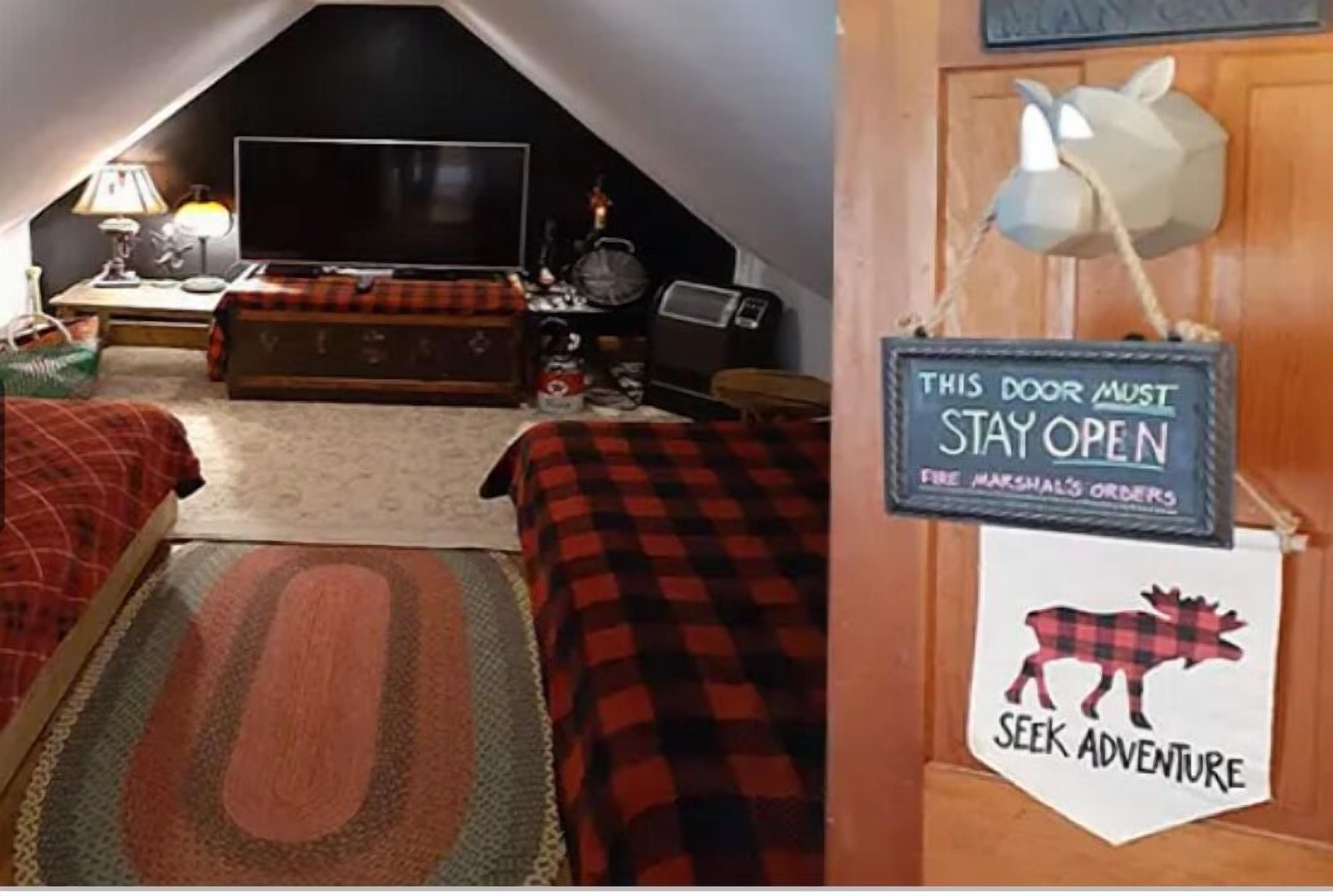 College Inn Bed & Breakfast