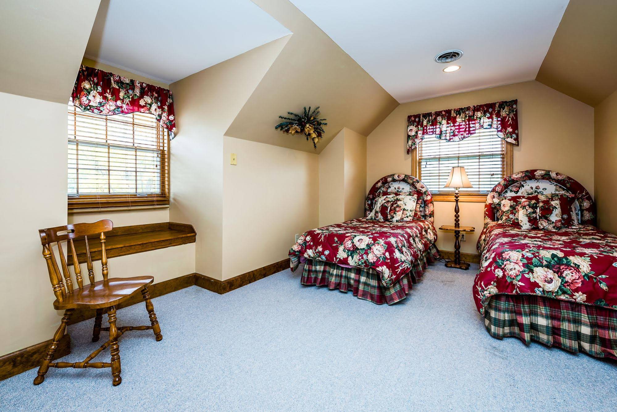Blue Jay Manor