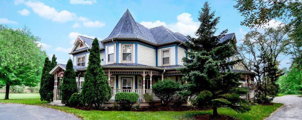 Blue Jay Manor