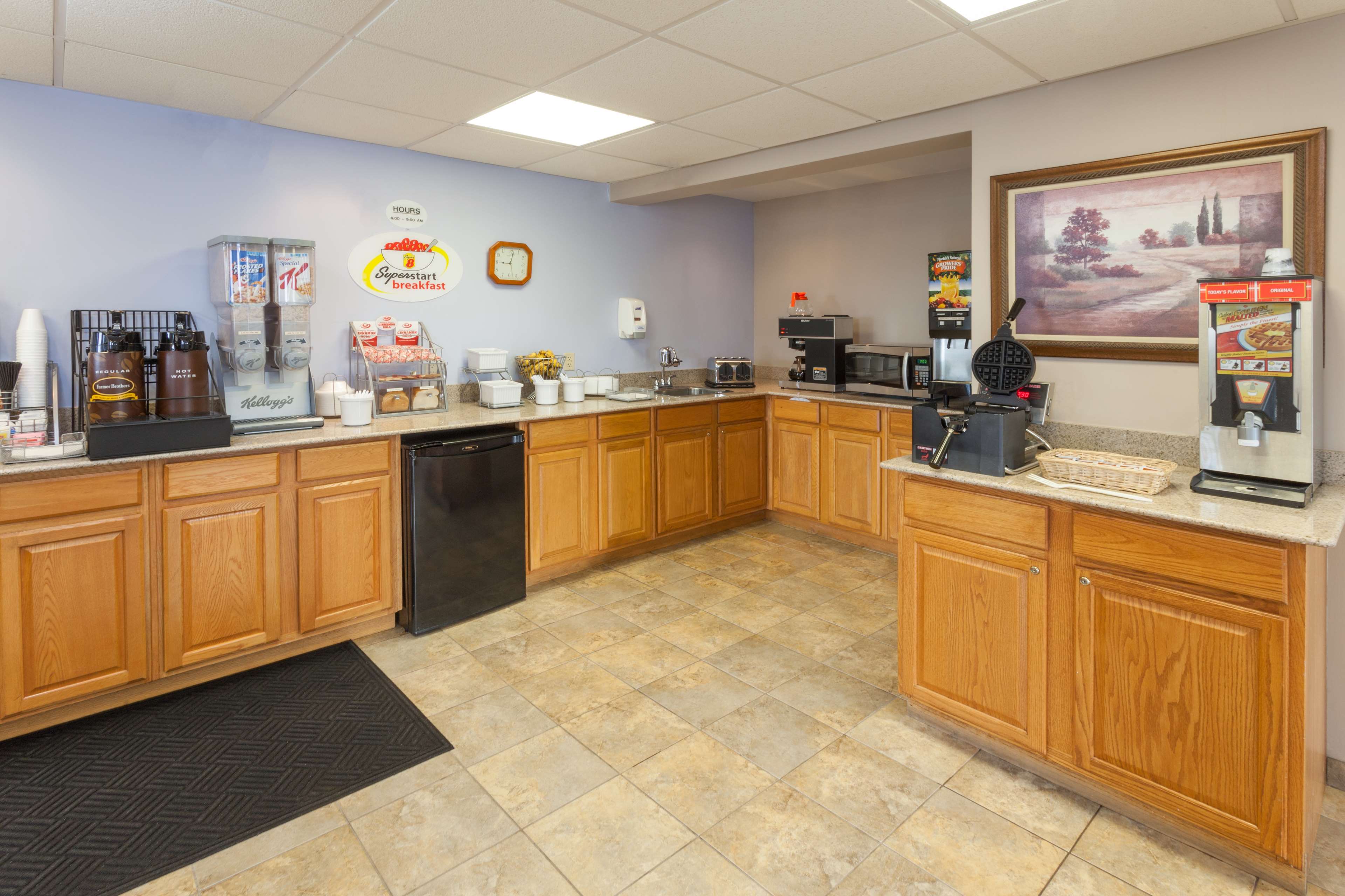 Super 8 by Wyndham Michigan City