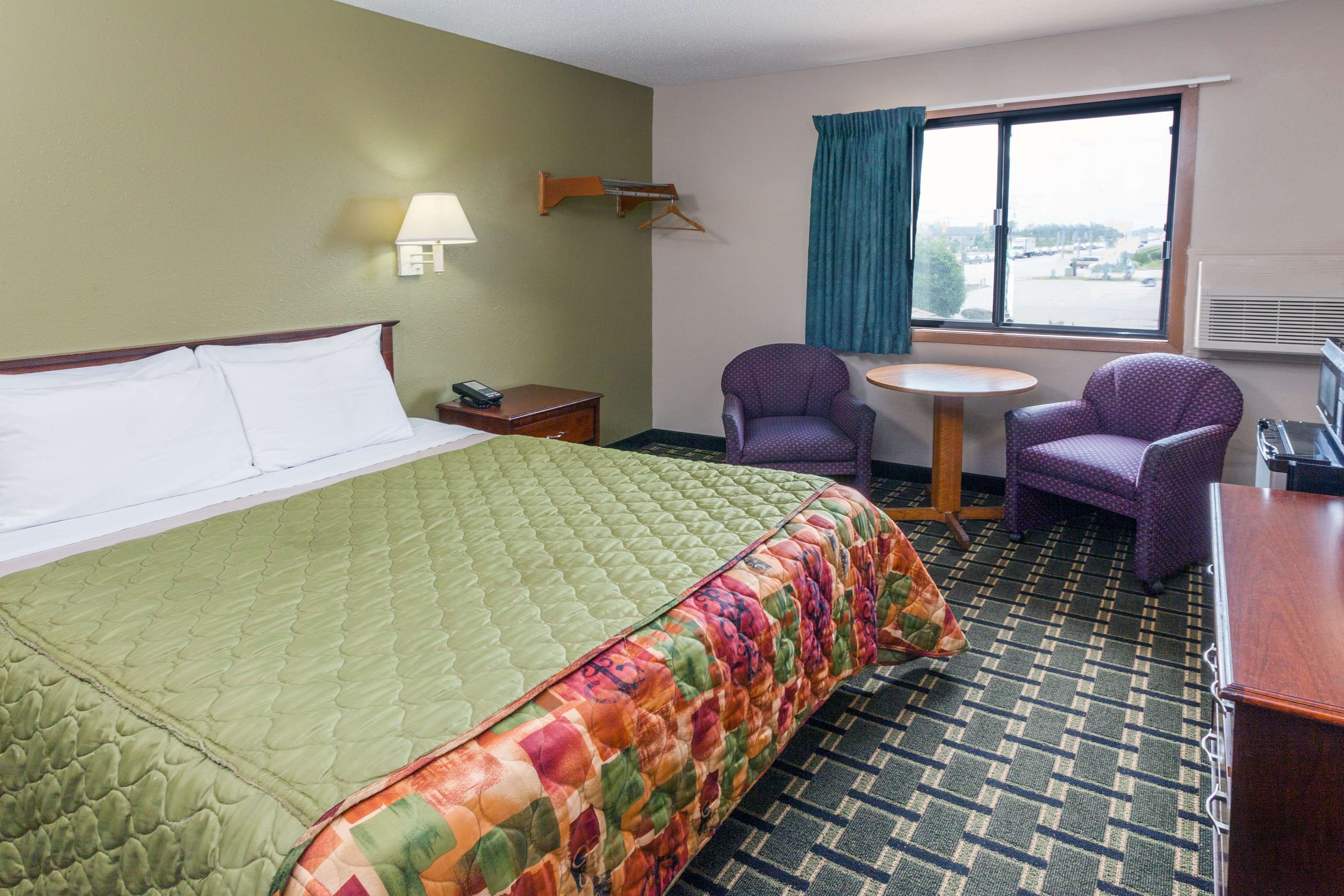 Super 8 by Wyndham Michigan City