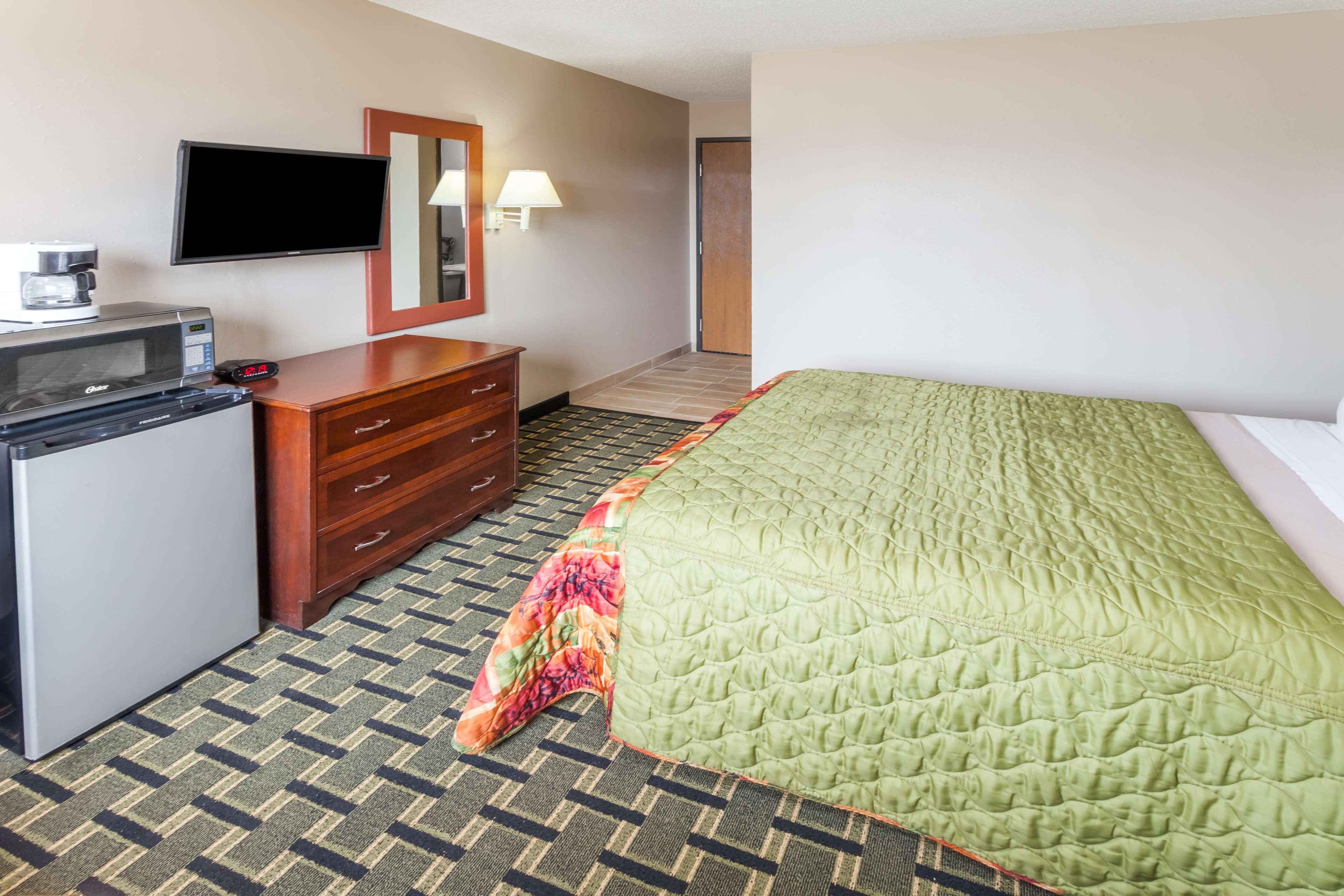 Super 8 by Wyndham Michigan City