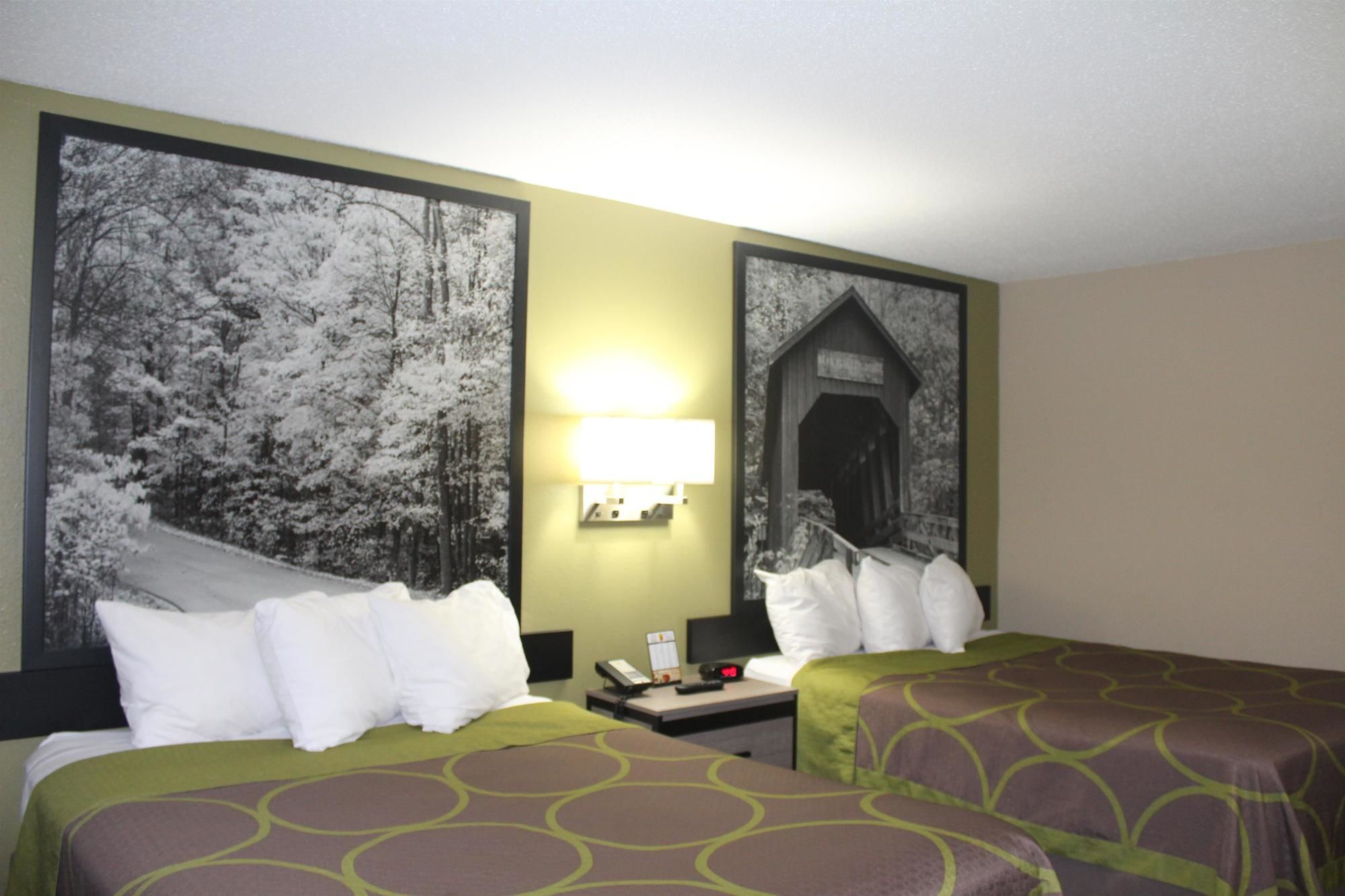 Super 8 by Wyndham Michigan City
