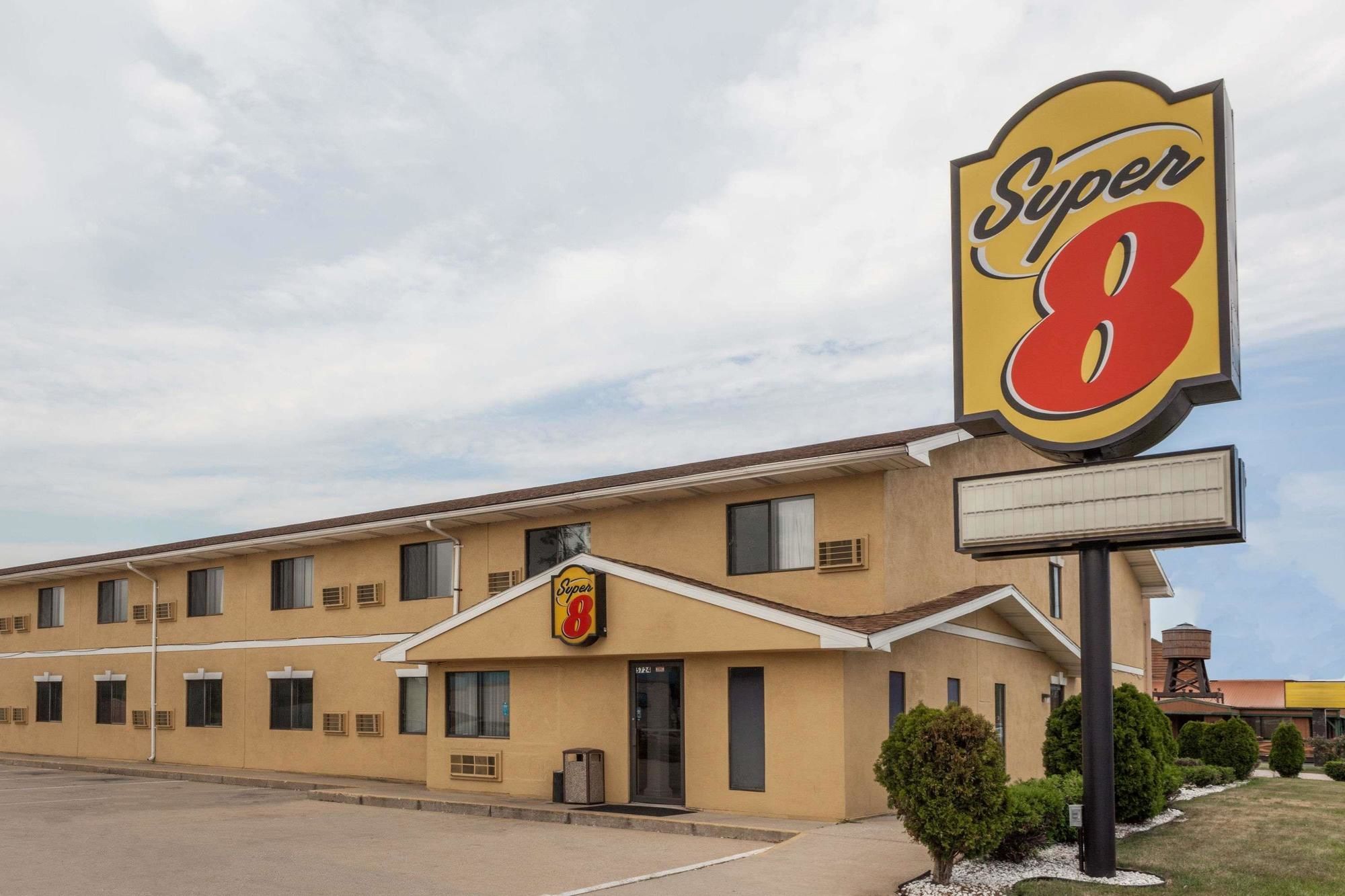 Super 8 by Wyndham Michigan City