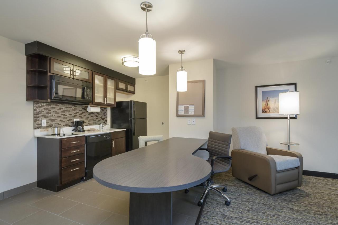 Candlewood Suites Mishawaka North