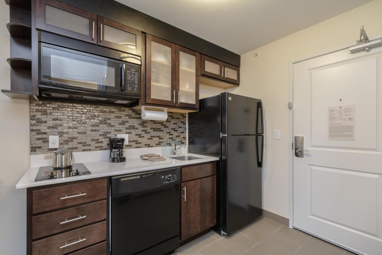Candlewood Suites Mishawaka North
