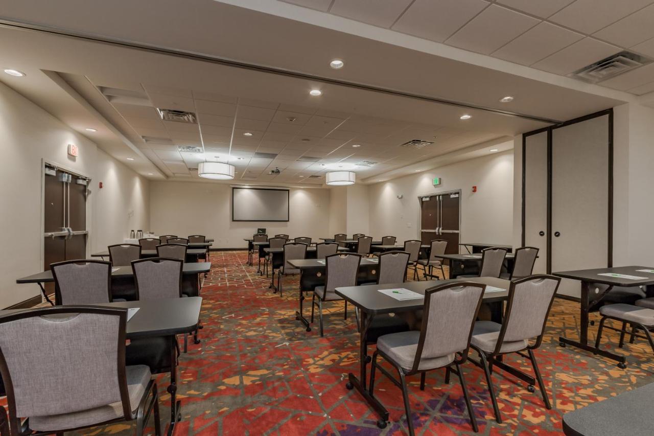 Holiday Inn Mishawaka - Conference Center