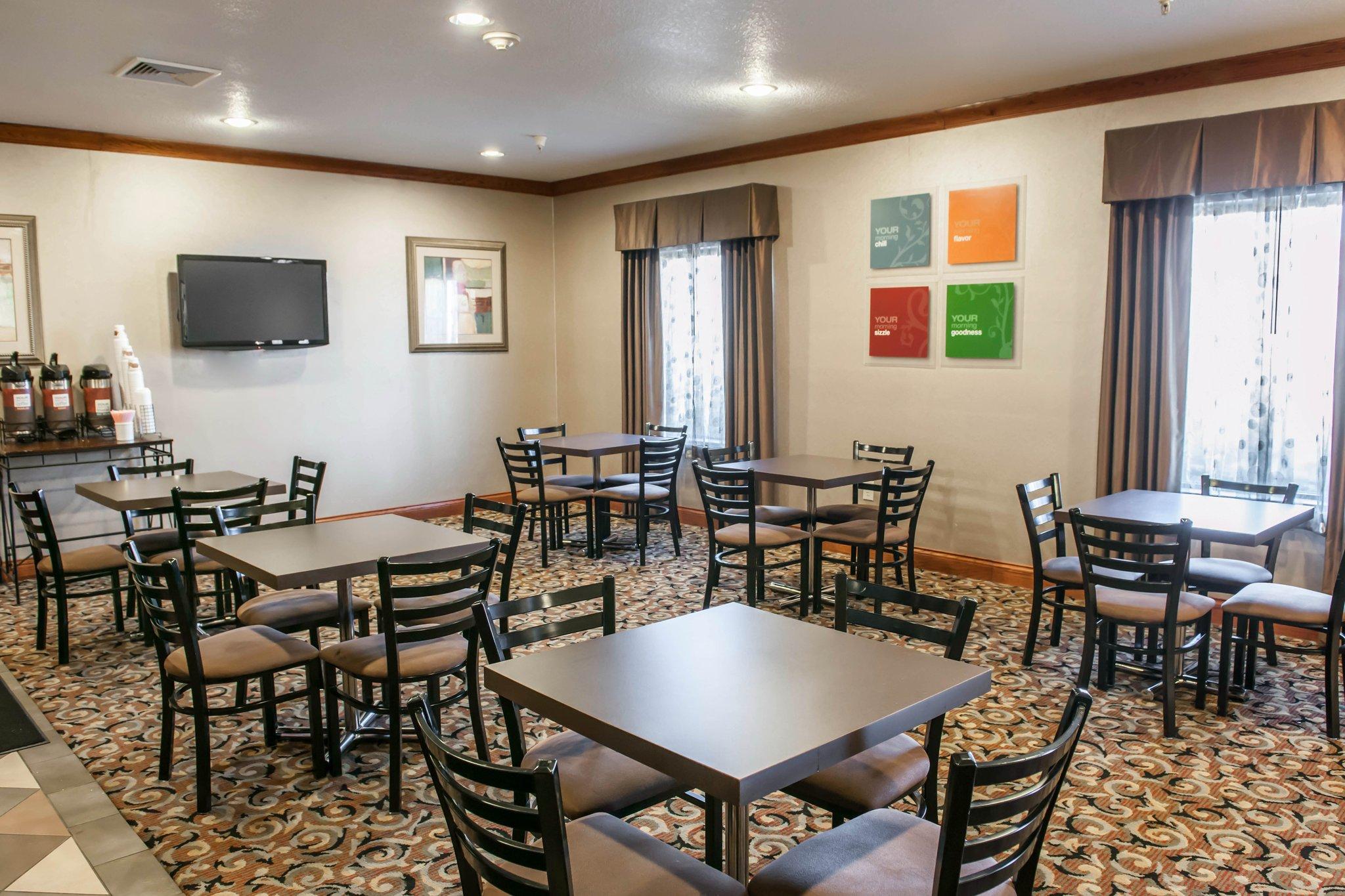 Comfort Inn & Suites