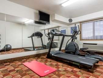 Days Inn by Wyndham Muncie -Ball State University